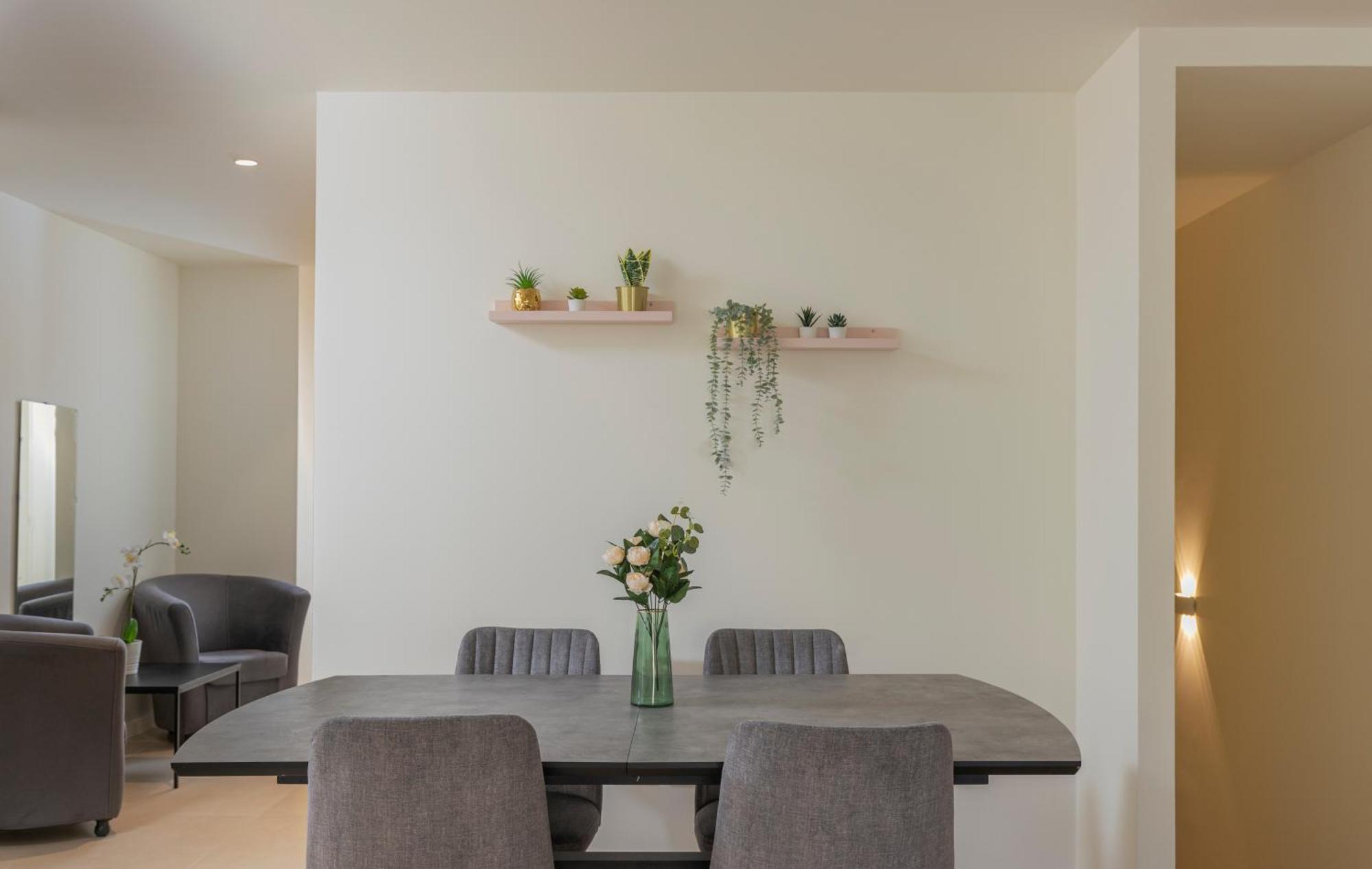 The Pearl Of Nachlaot Apartments Єрусалим Номер фото